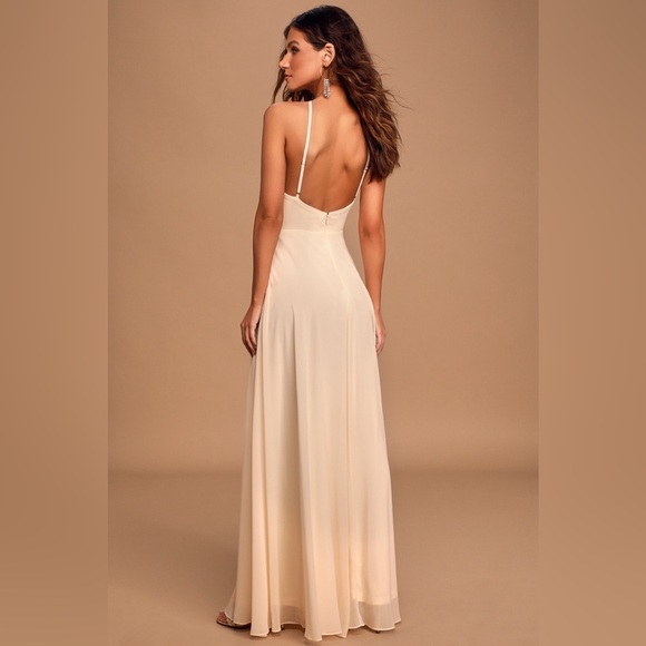 Lulu’s Absolutely Breathtaking Elegant cream Ivory Halter Maxi Dress‎ XS NWOT - Picture 3 of 11